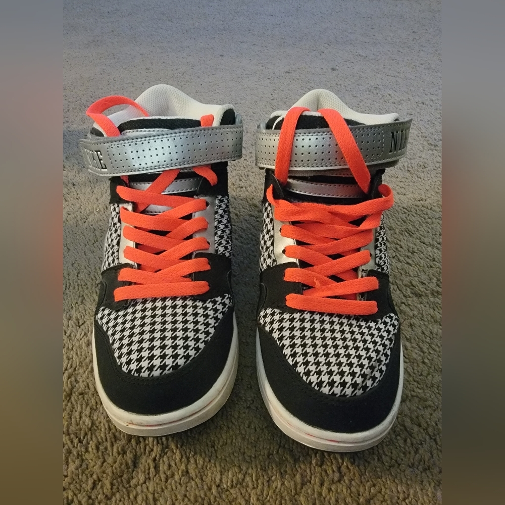 Womens 7 nike hightop